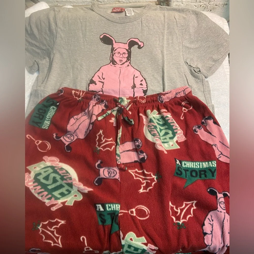 A Christmas Story Pajamas Set - Picture 2 of 6